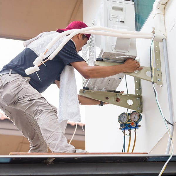 el costo de la instalación de aire acondicionado varía dependiendo del tamaño del espacio y el tipo de equipo